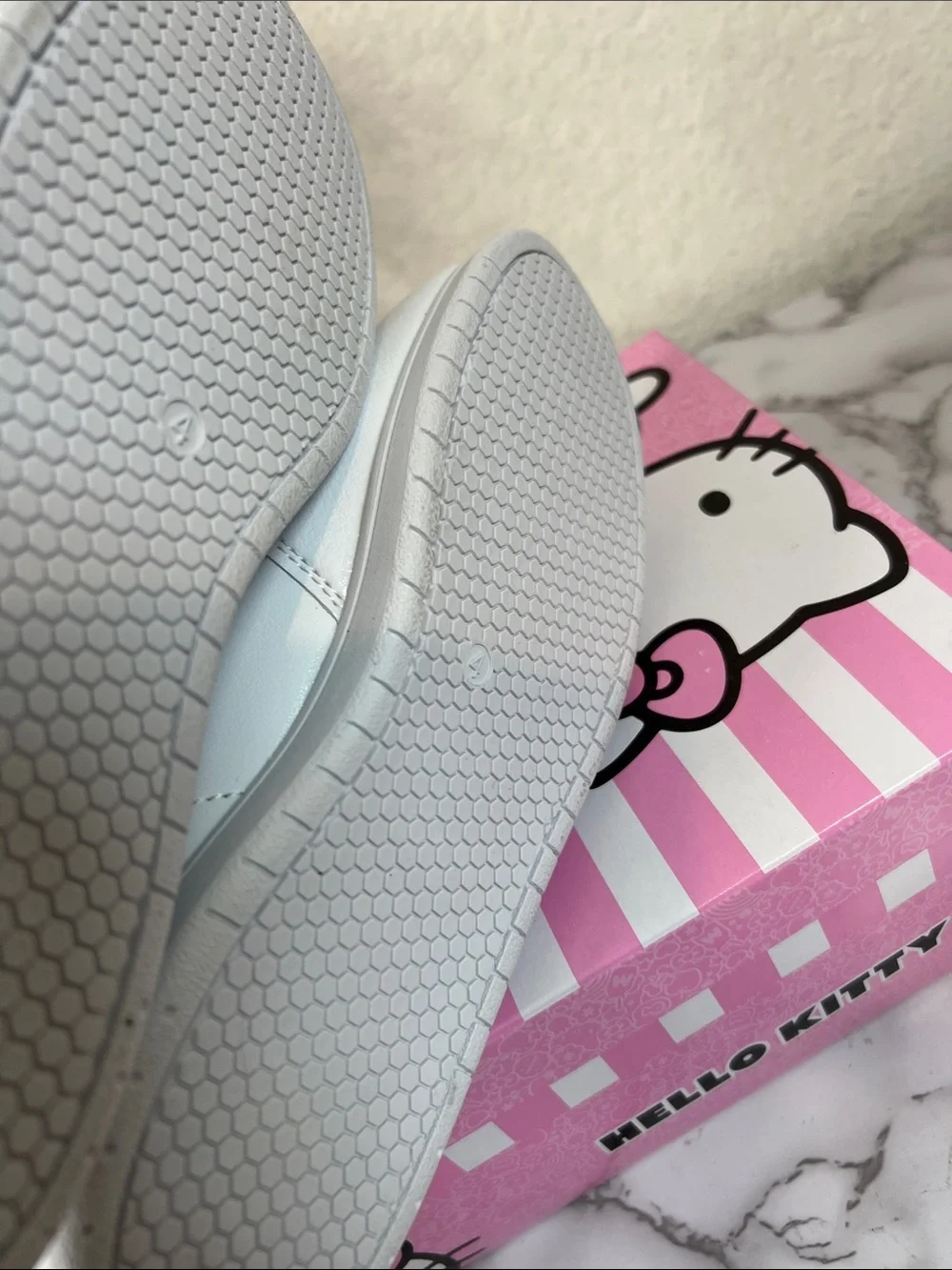 Hello Kitty White Sneakers Shoes Size 4
